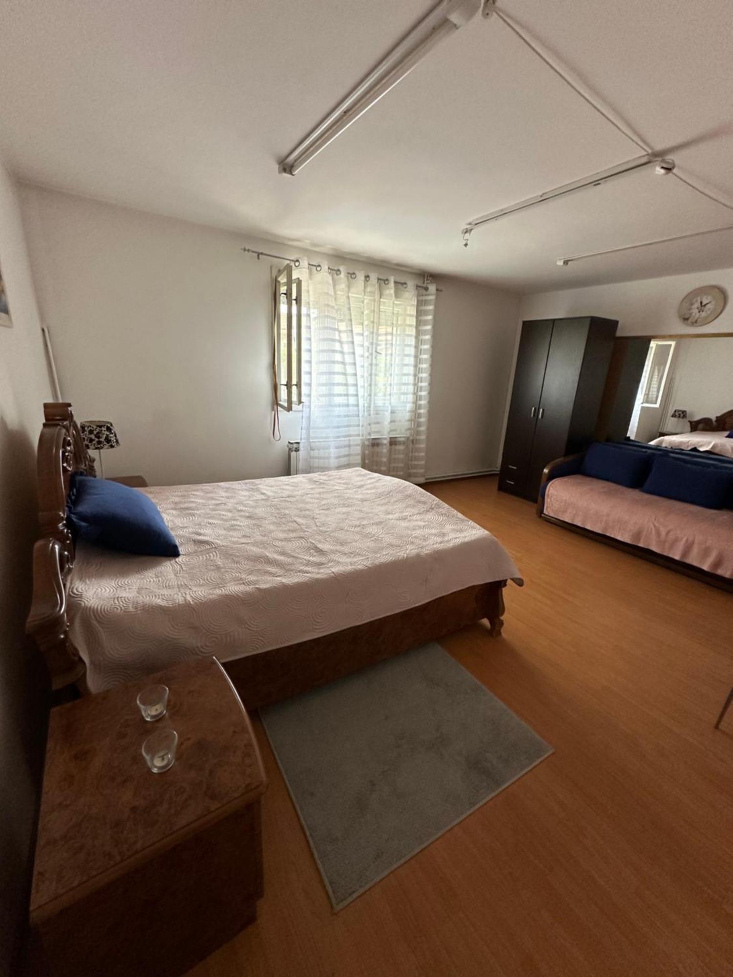 Day & Night Apartment Ćuprija Buitenkant foto